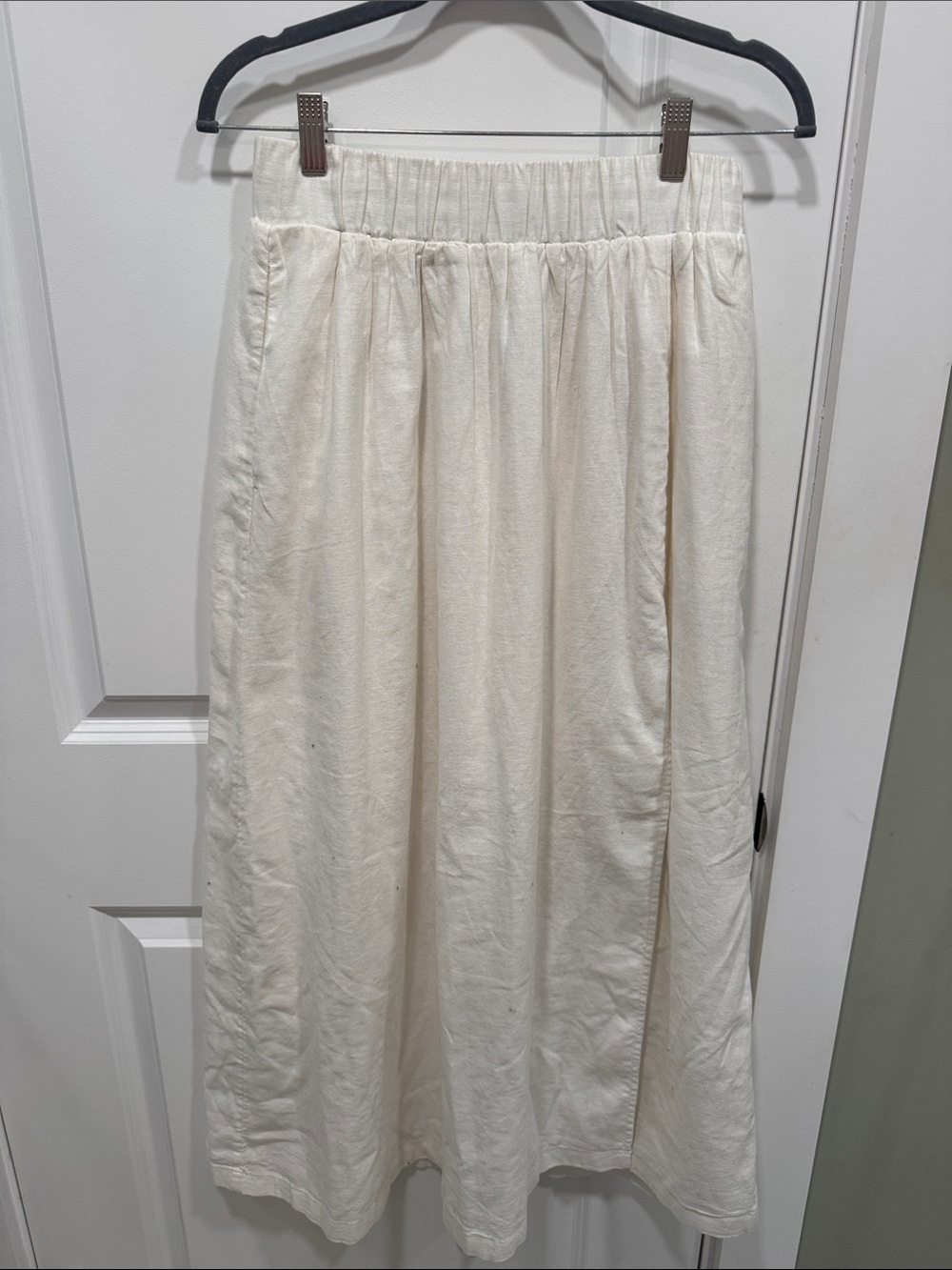 NWT Abercrombie Maxi Skirt Size Small